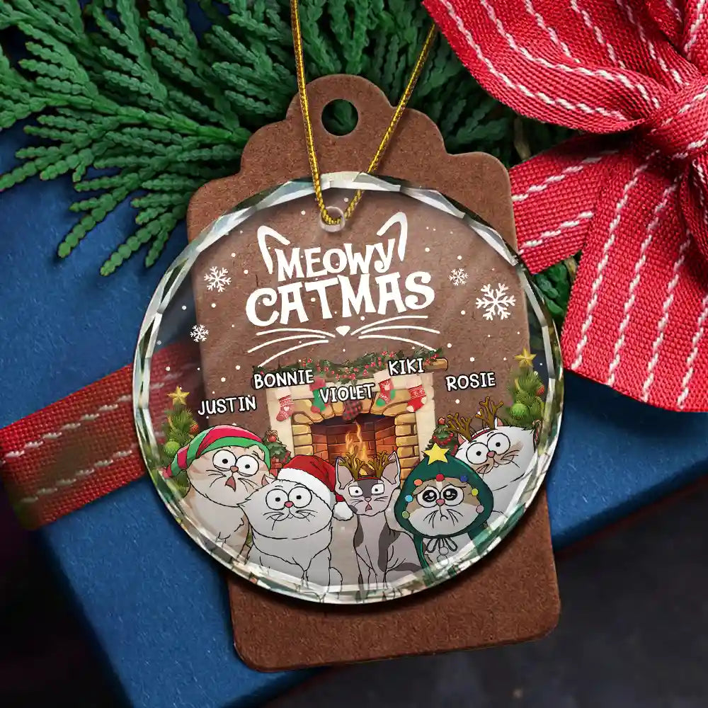 Meowy Catmas Cartoon Cats - Personalized Circle Glass Ornament