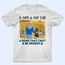 A Connection That Can’t Be Broken - Gift For Cat Lovers, Cat Mom, Cat Dad - Personalized T Shirt